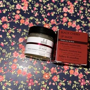 Black Cherry 🍒 Lip Mask- Whish
